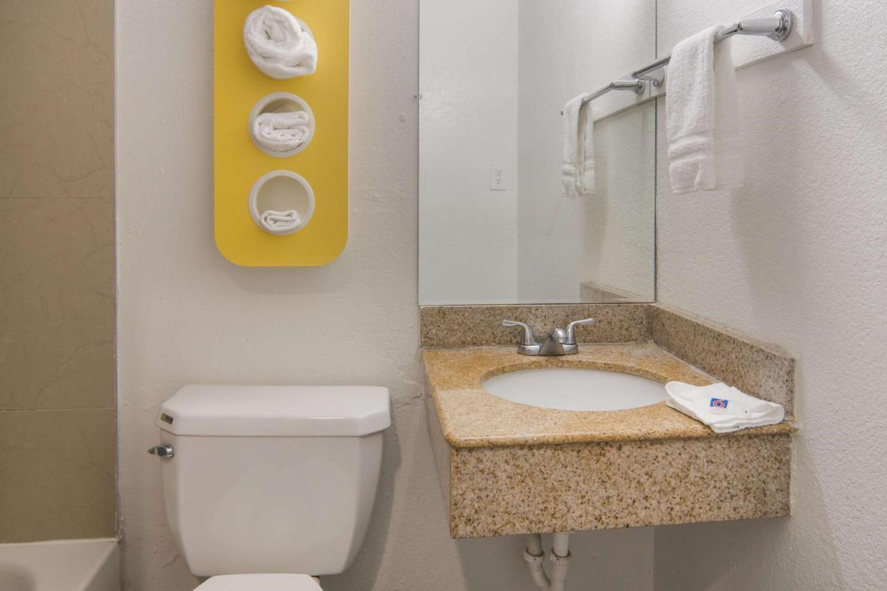 Motel 6-Fort Worth, Tx - Seminary Exterior photo